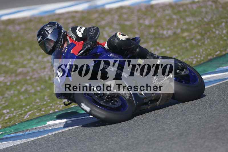 /Archiv-2024/02 29.01.-02.02.2024 Moto Center Thun Jerez/Gruppe gruen-green/79